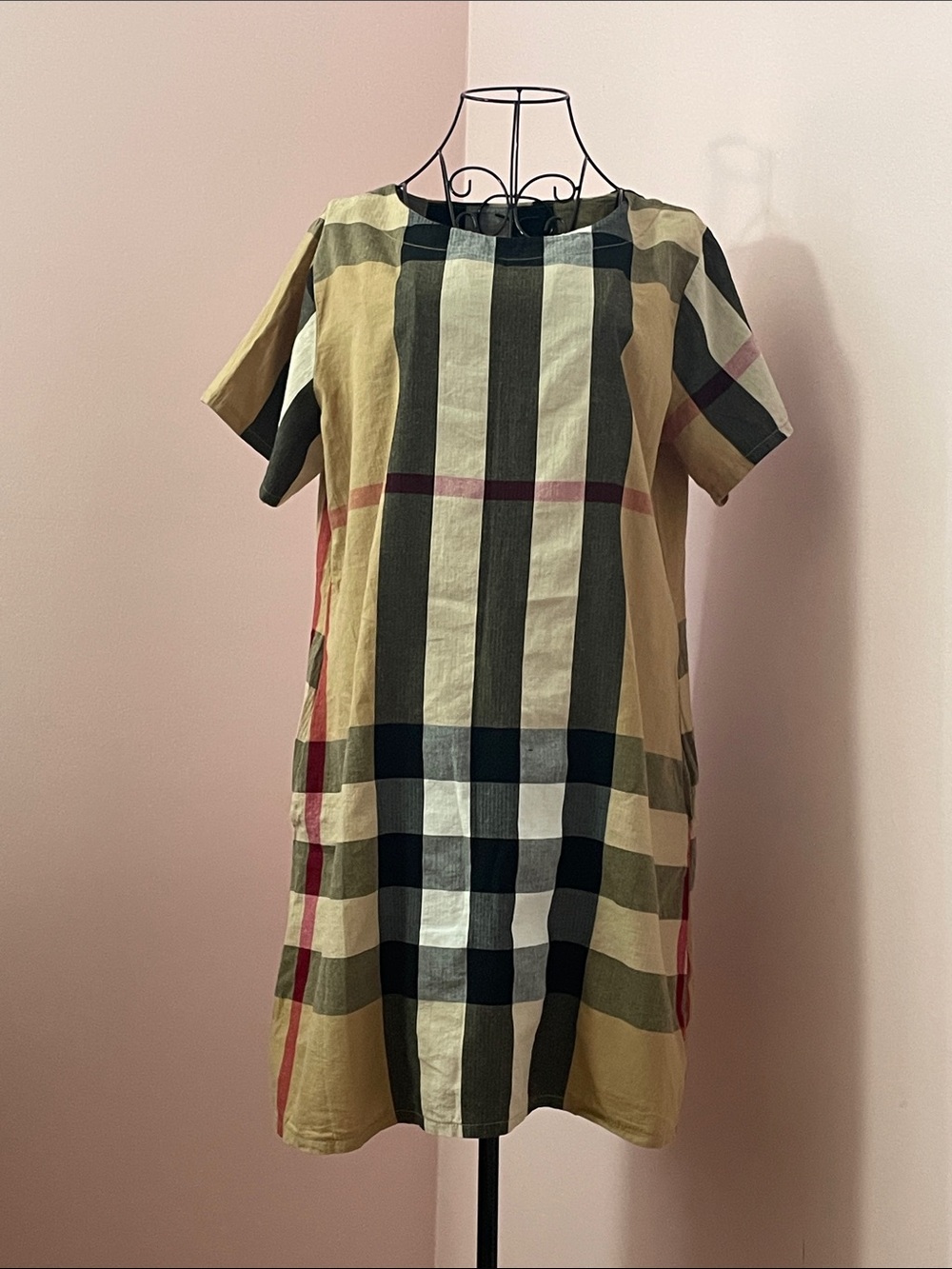 Striped Plaid Short Sleeve Mini Dress in Beige and Black